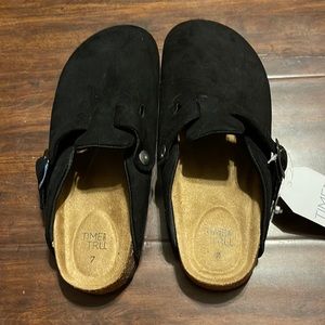 Black time and tru clogs brand new